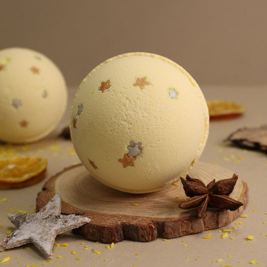 Badbomb Christmas Star- Marzipan dia 7.5 cm 180 g