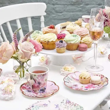 Talking Tables Papperstallrikar Blommönster 18 cm 12 st - Blossom Girls