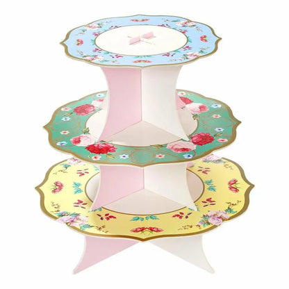 Truly Scrumptious 3-vånings kakfat med blommor