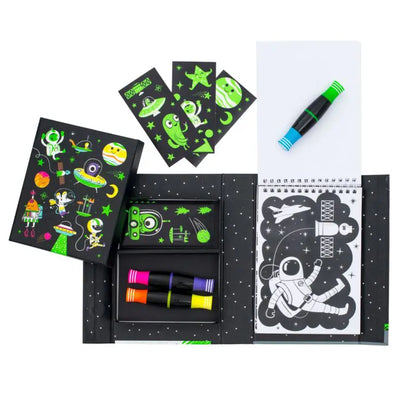 Tiger Tribe Målarbokset Neon med Stickers & Pennor - Yttre Rymden