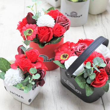 Tvålblommor Röd Bukett Presentkorg