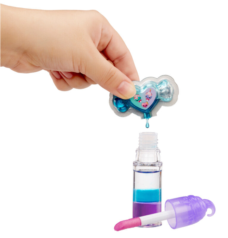 Yummiland Lip Gloss Docka - Färgskiftande Kombi -flera varianter i PDQ - Asst