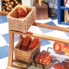 DIY-Byggsats Miniatyrrum Bageri, Nancy Bake Shop